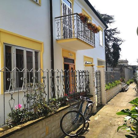 Residenza La Gallinella Комакио Екстериор снимка