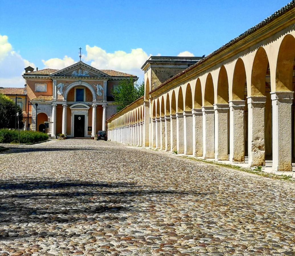 Residenza La Gallinella Комакио Екстериор снимка