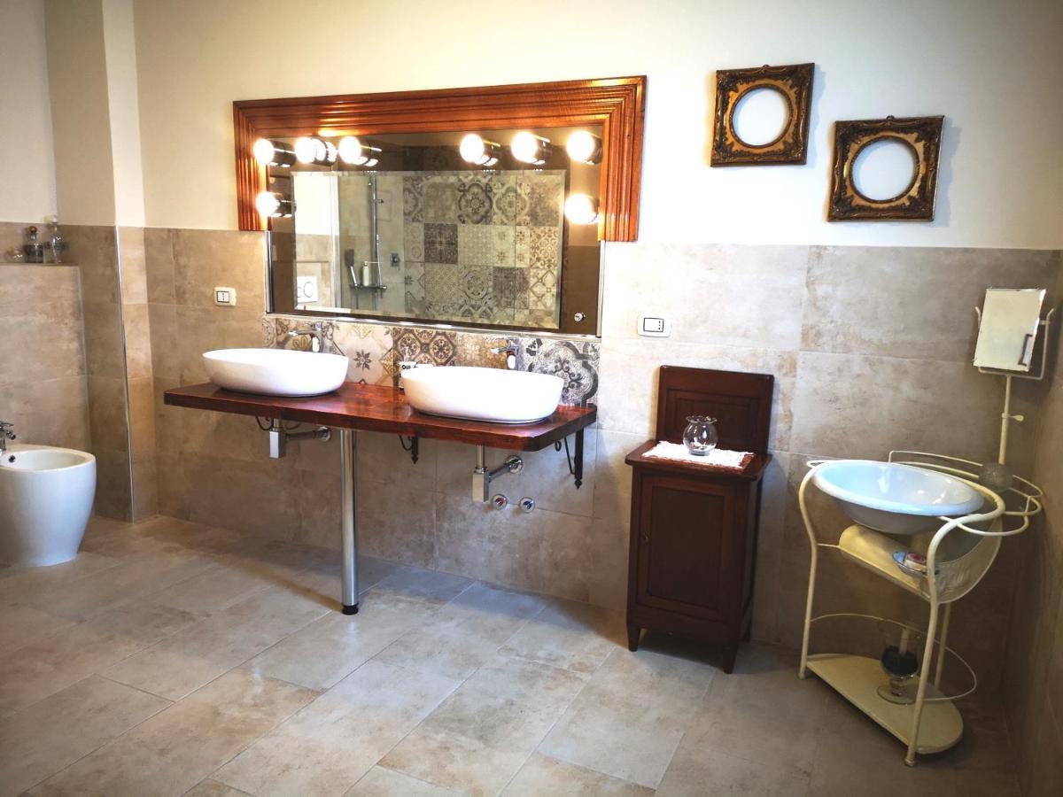 Residenza La Gallinella Комакио Екстериор снимка